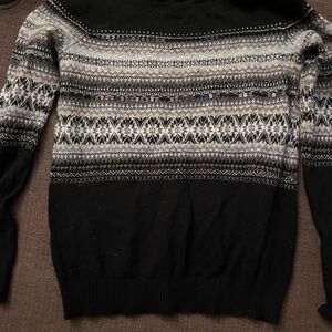 LOFT Men's Black and Gray Crewneck Sweater